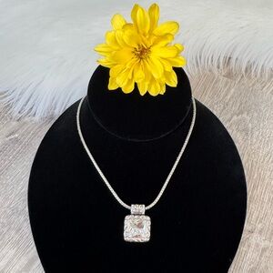 💛BRIGHTON Retired Regina Clear Crystal Stone Pendant Reversible Necklace
